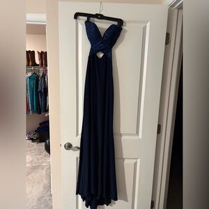 Navy blue prom dress!
